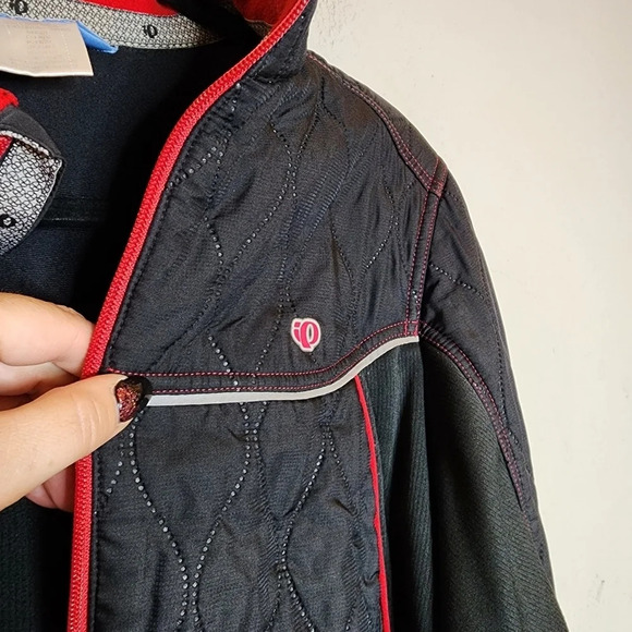 Pearl Izumi cycling jacket. Women's XL. Black/Pink Red Floral Embroidered. - Picture 6 of 13